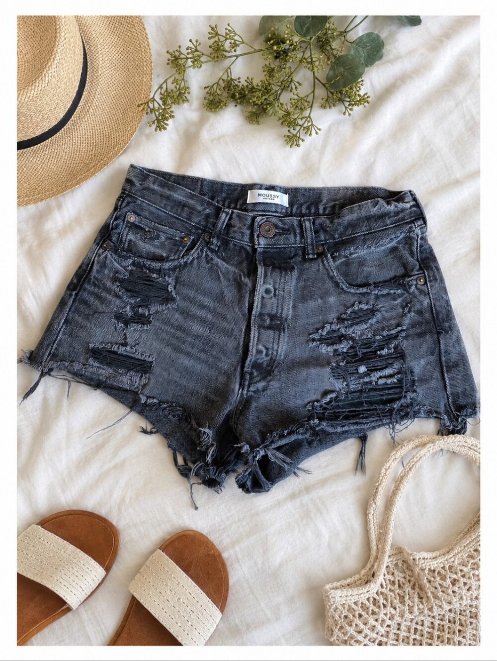 Moussy Vintage Distressed Black Denim Cutoff Jean Shorts Size 27 Made in Japan